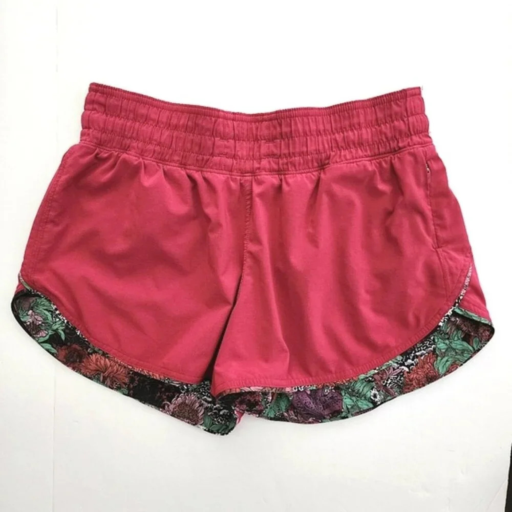Lululemon Choose A Side Short Ruby Red Zen Garden Floral Multi 3" Inseam Size 6 - Picture 7 of 15